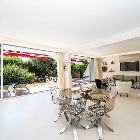 Charming Apartment- Ac -3br-6p- *