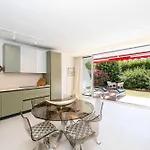 Charming Apartment- Ac -3br-6p- *