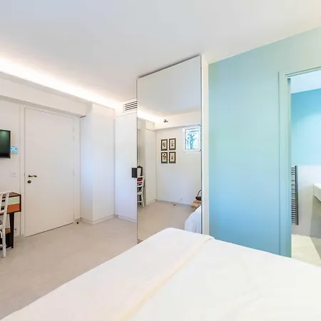 Charming Apartment- Ac -3br-6p-